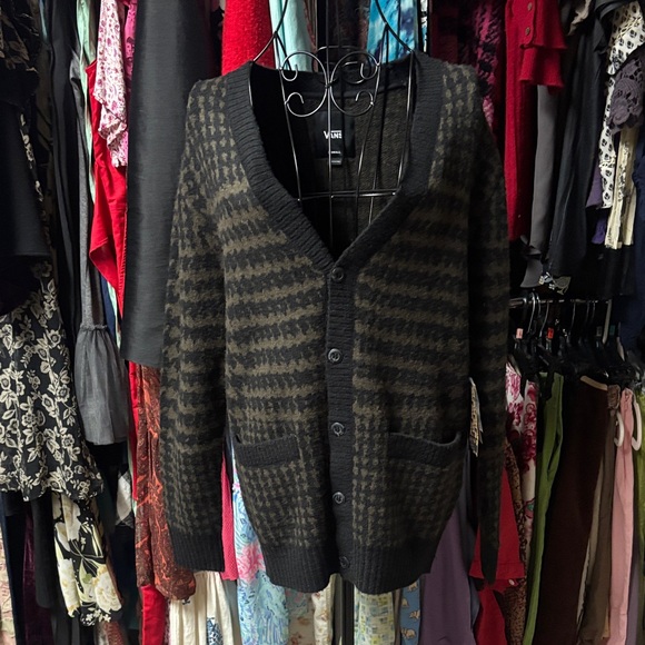 Vans Black and Brown Cardigan Sweater - Picture 1 of 3